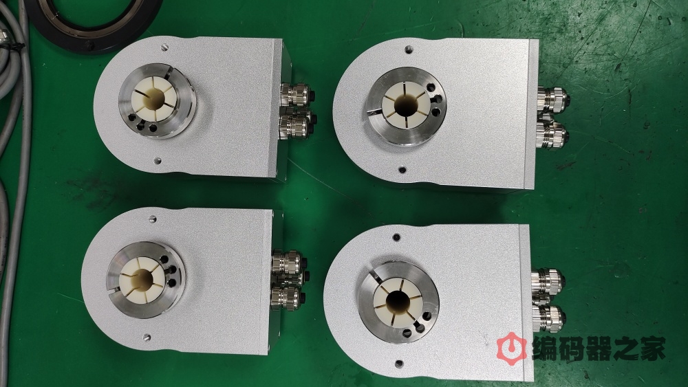 ATM90-PXG13X13，SICK西克通孔绝对值编码器停产型号替代解决方案-标兵传动网